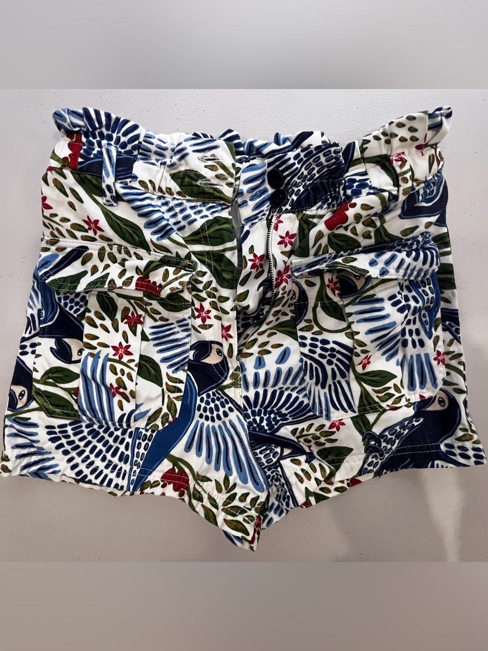 FARM Rio Macaw Flight Blue Green Paperbag Waist Shorts Sz Small. Missing belt - Picture 2 of 11